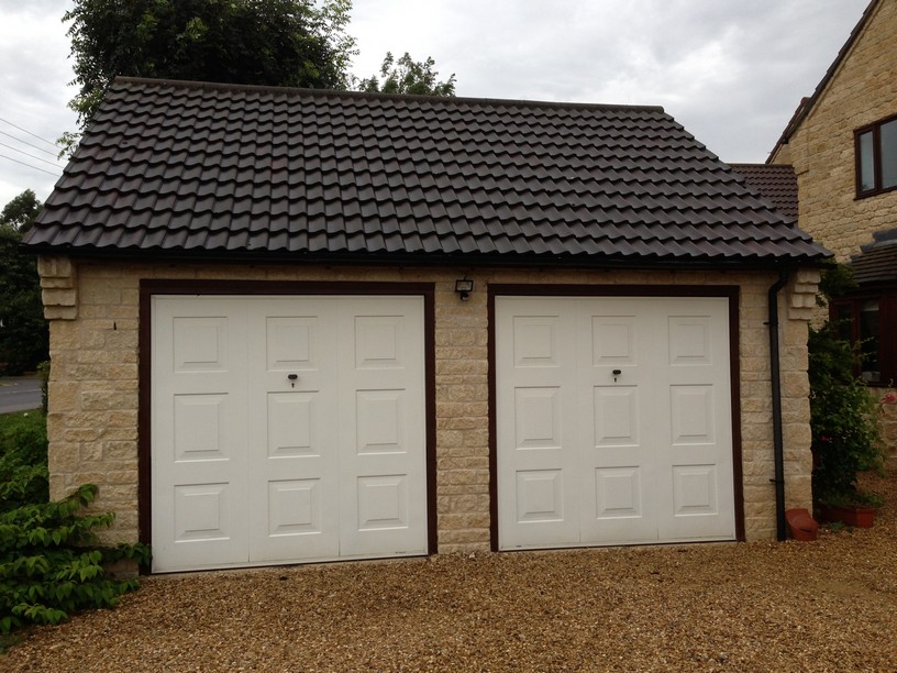 Double doors Thurlby Lincs LGDS