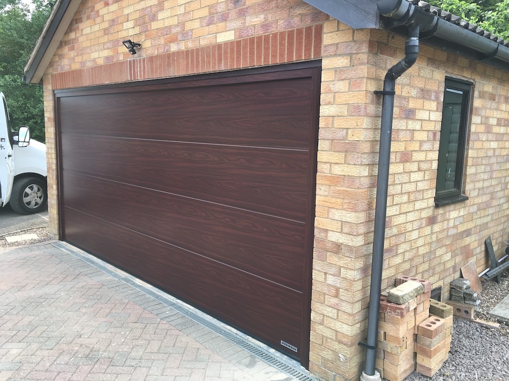 Hörmann sectional door L-Ribbed in Rosewood